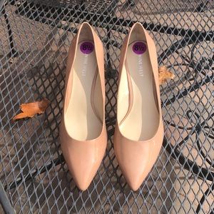 NINE WEST NUDE LOW HEELS